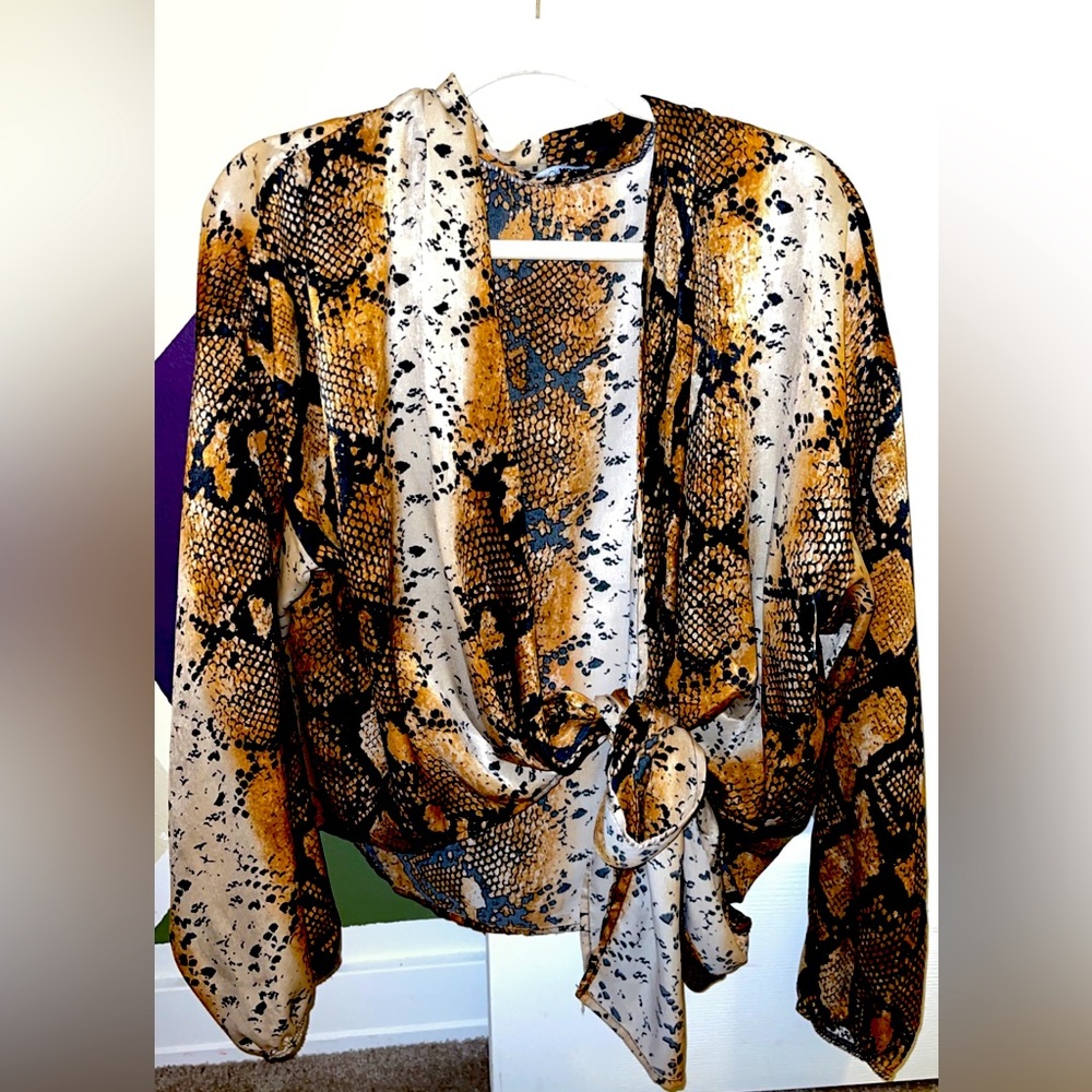 lizard print fashion nova blouse